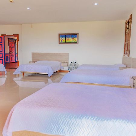 Hotel Arrayanes Del Quindio Монтенегро Экстерьер фото