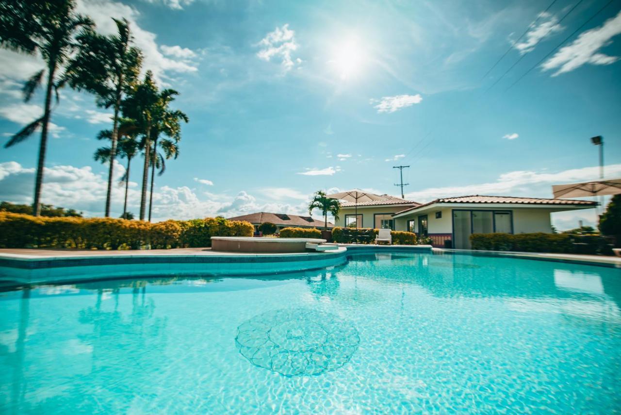 Hotel Arrayanes Del Quindio Монтенегро Экстерьер фото