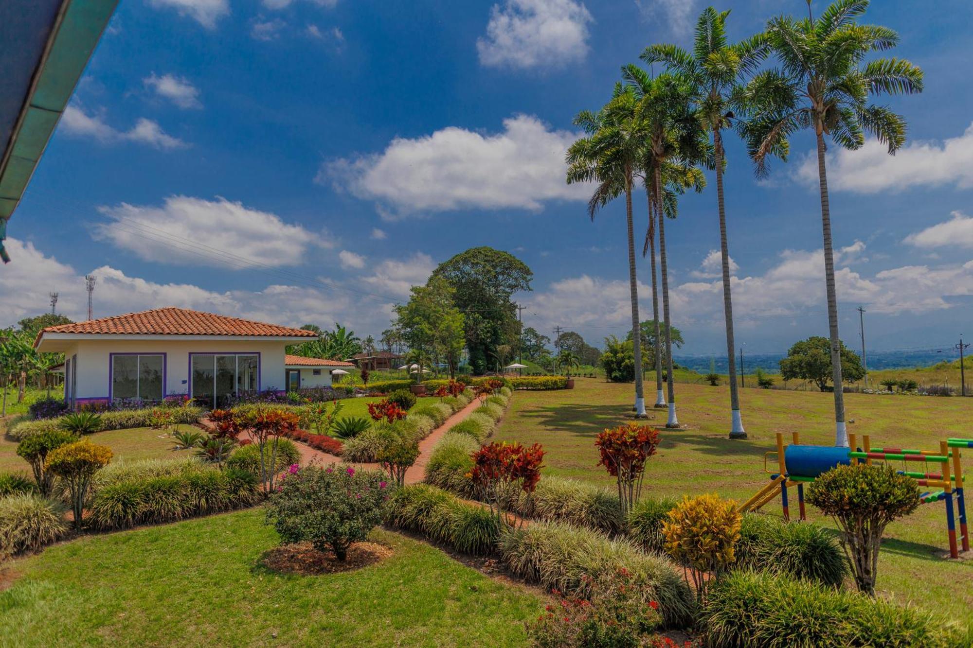 Hotel Arrayanes Del Quindio Монтенегро Экстерьер фото