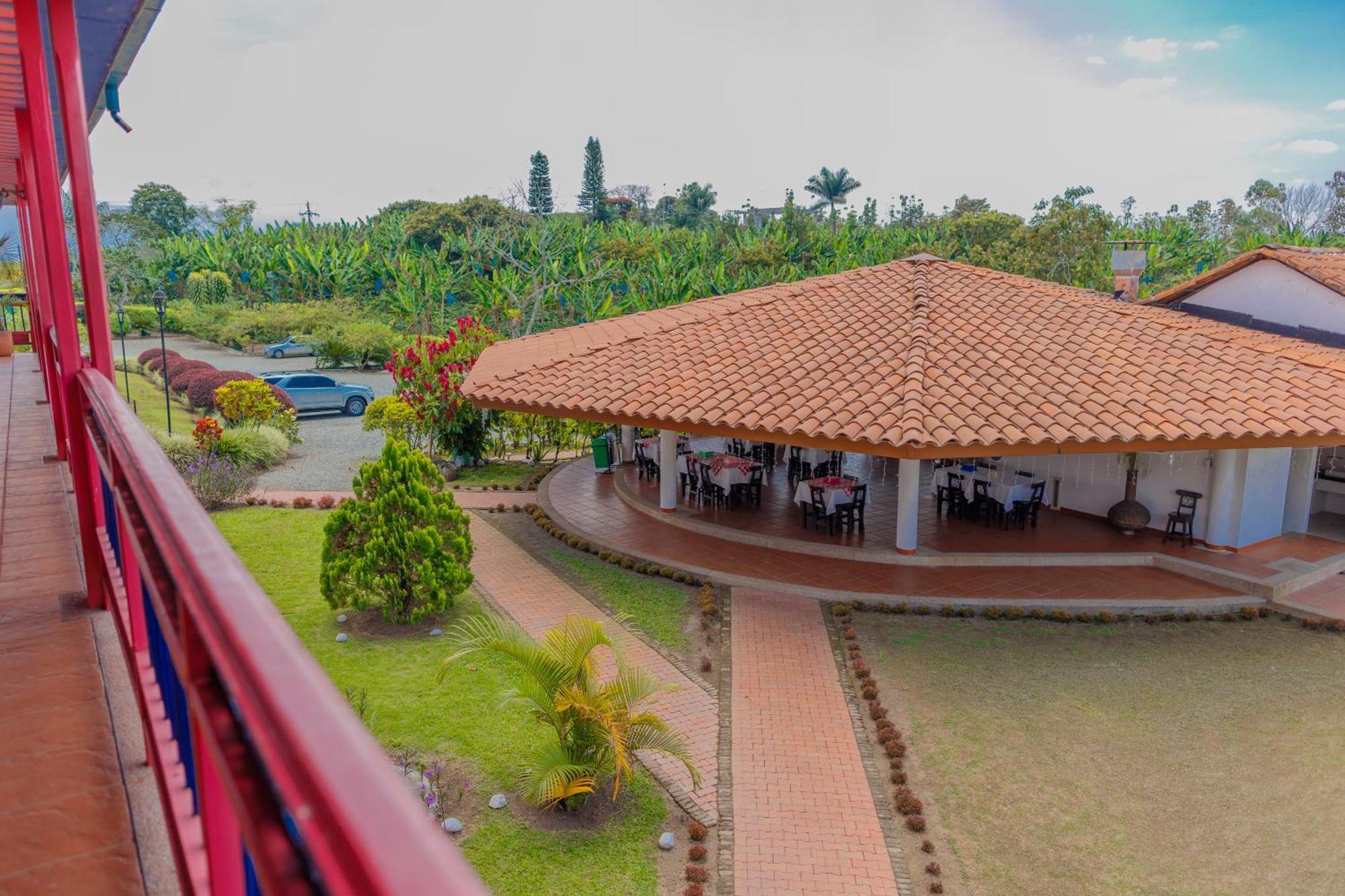 Hotel Arrayanes Del Quindio Монтенегро Экстерьер фото